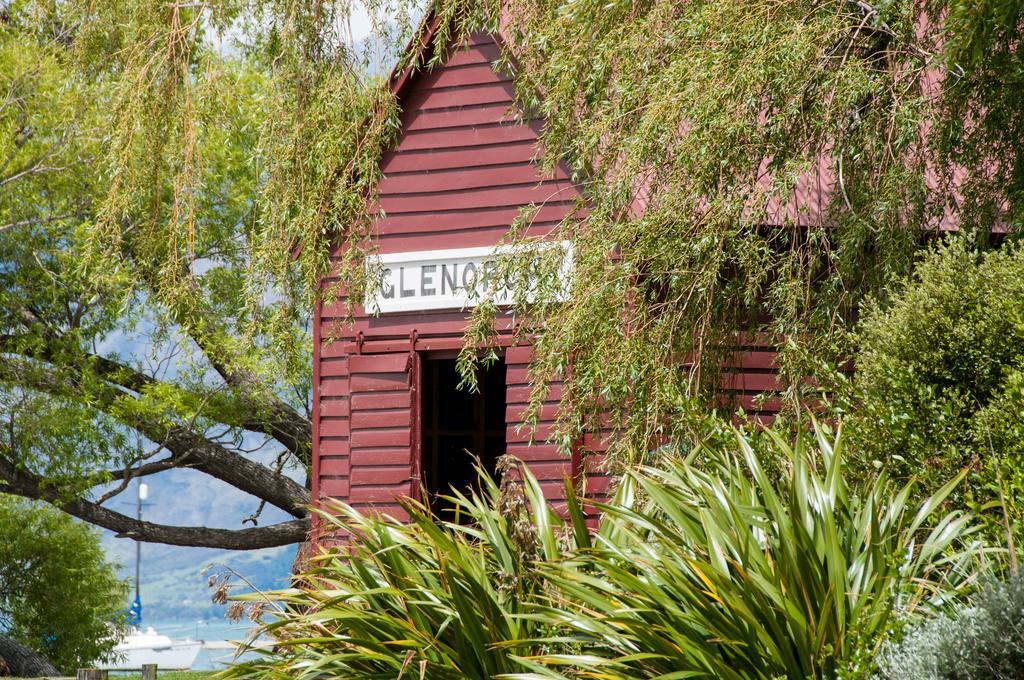 Glenorchy Peaks Bed And Breakfast ภายนอก รูปภาพ