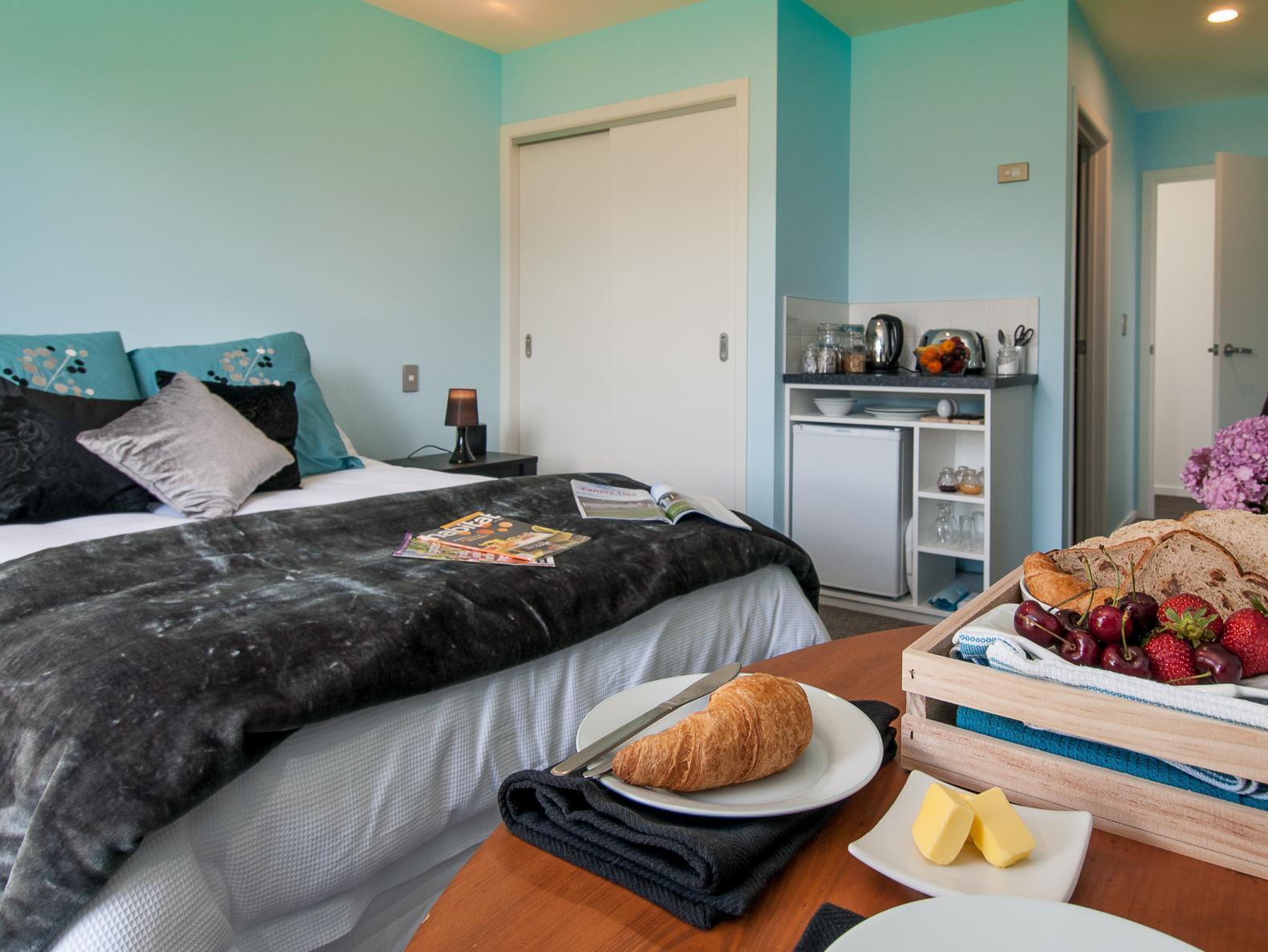 Glenorchy Peaks Bed And Breakfast ภายนอก รูปภาพ