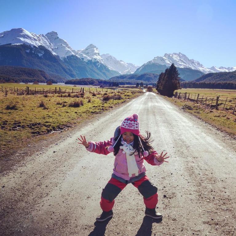 Glenorchy Peaks Bed And Breakfast ภายนอก รูปภาพ