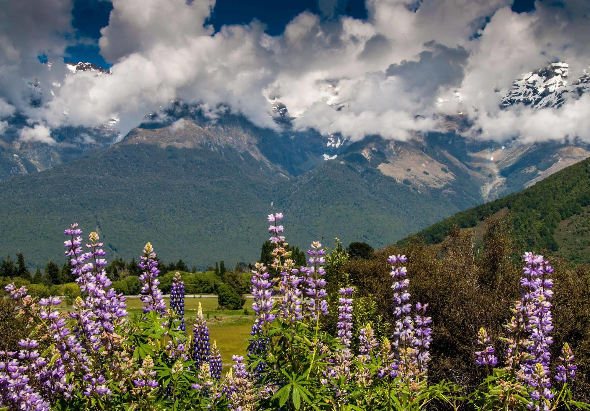 Glenorchy Peaks Bed And Breakfast ภายนอก รูปภาพ