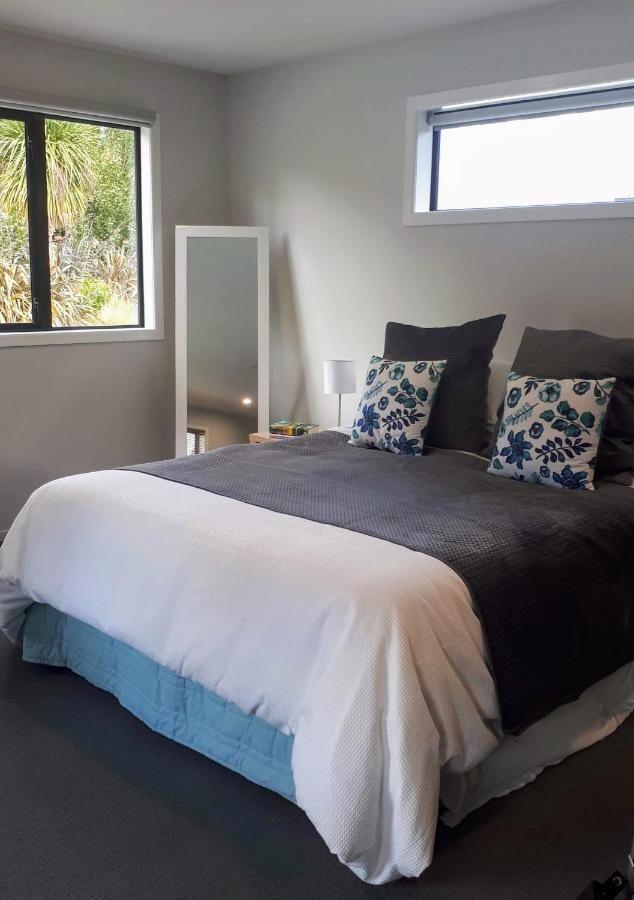 Glenorchy Peaks Bed And Breakfast ภายนอก รูปภาพ